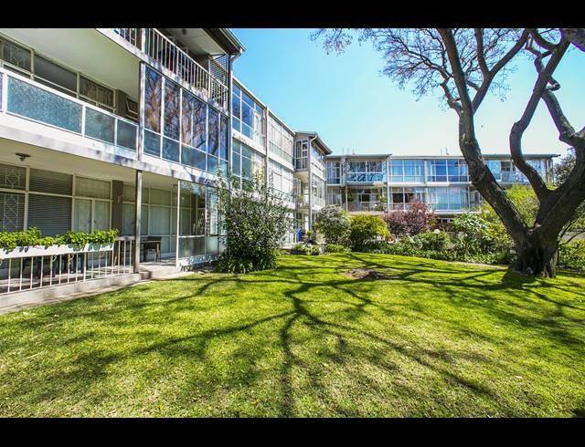 2 BEDROOM APARTMENT TO LET IN CRAIGHALL